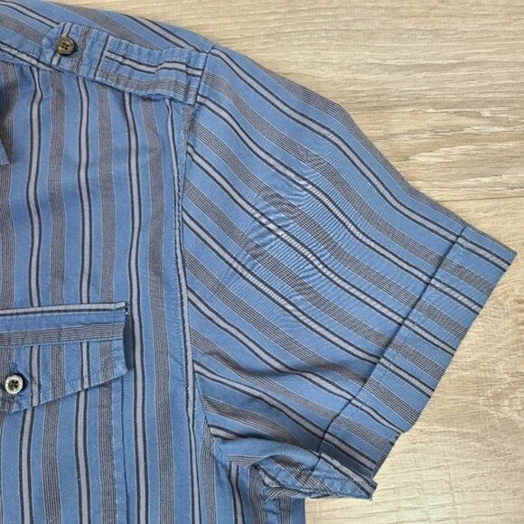 RW&CO Men's Navy Blue Striped Short Sleeve Button Down Shirt Medium - Picture 6 of 16